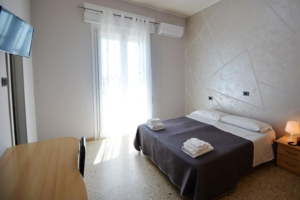 Hotel Bella Romagna Casal Borsetti Exterior foto